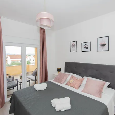Apartament Paolo Apartment, Parking, Terrace, Netflix *