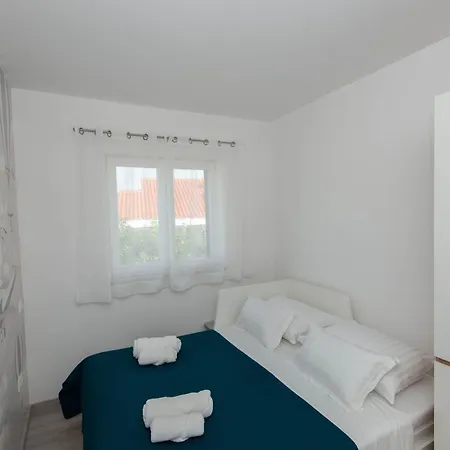 Paolo Apartment, Parking, Terrace, Netflix * Zadar
