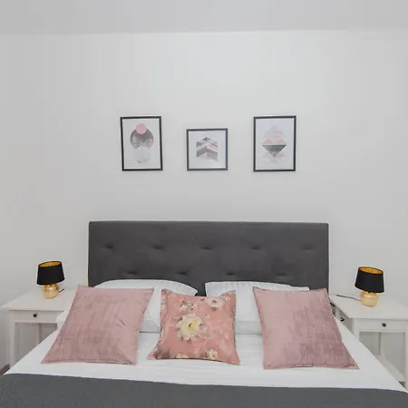 Apartment Paolo Apartment, Parking, Terrace, Netflix *