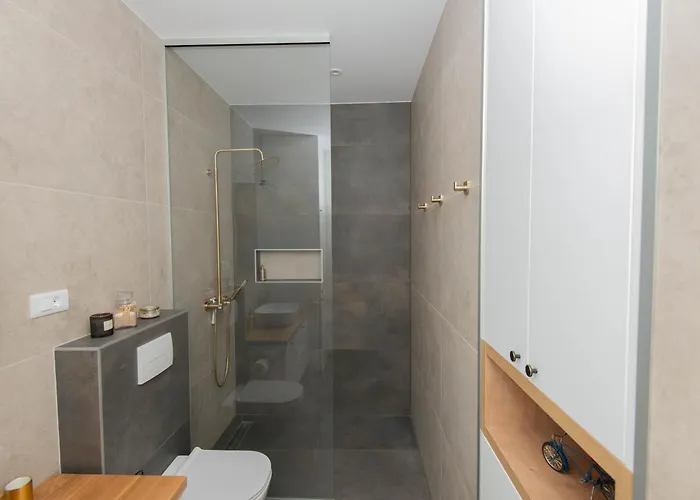 Paolo Apartment, Parking, Terrace, Netflix Ζαντάρ