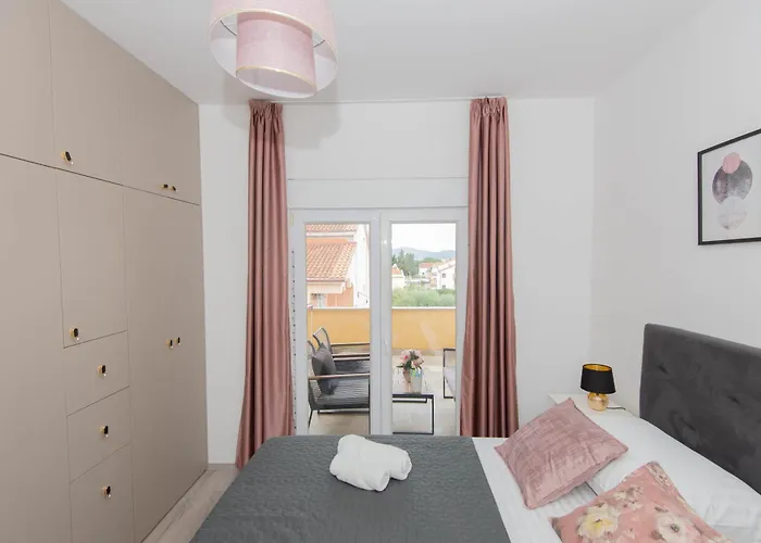 Διαμέρισμα Paolo Apartment, Parking, Terrace, Netflix