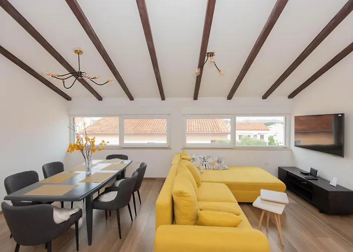 Paolo Apartment, Parking, Terrace, Netflix זאדאר